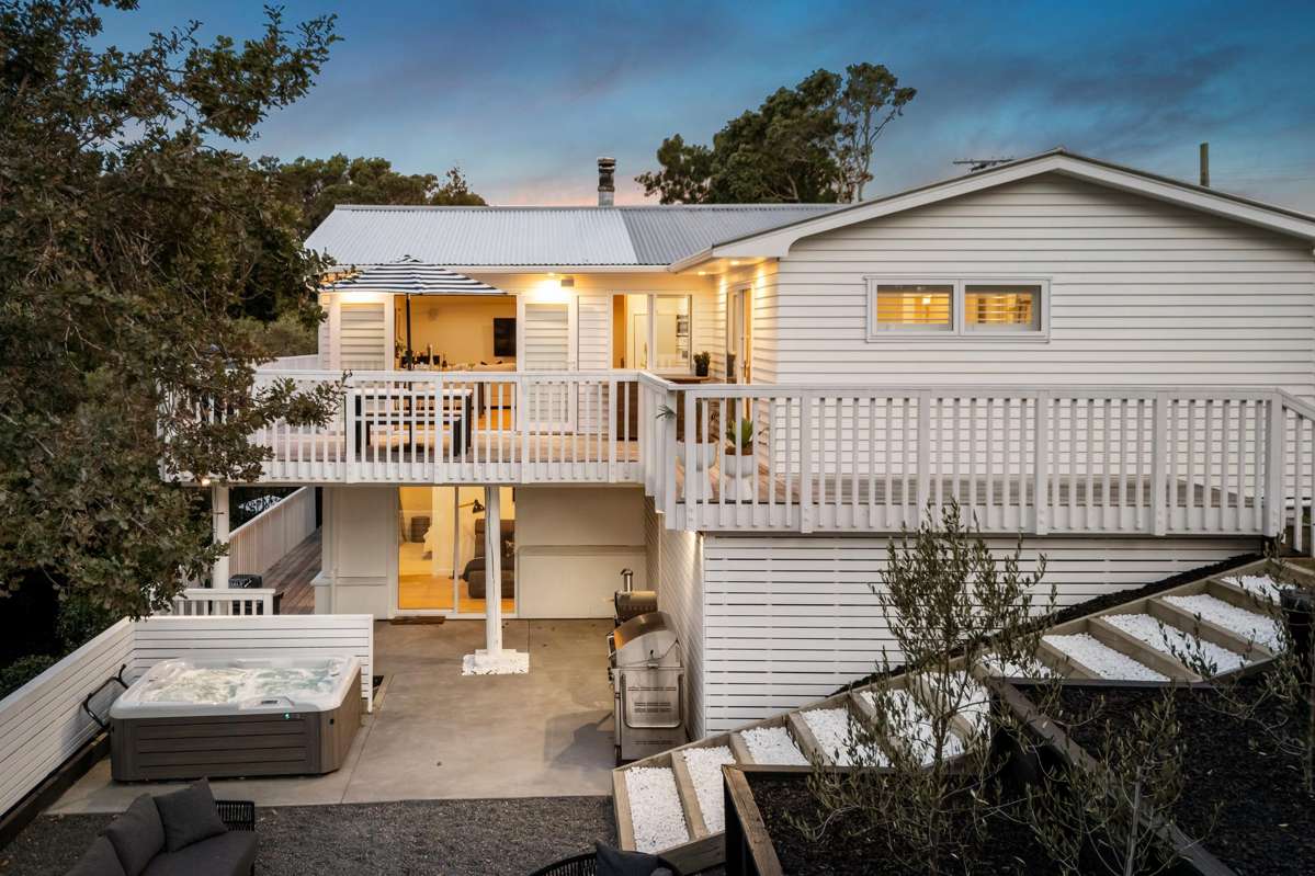 2 Beachlands Road_0