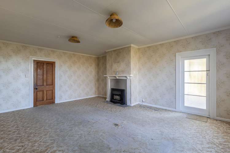 62 Albert Street Pahiatua_16