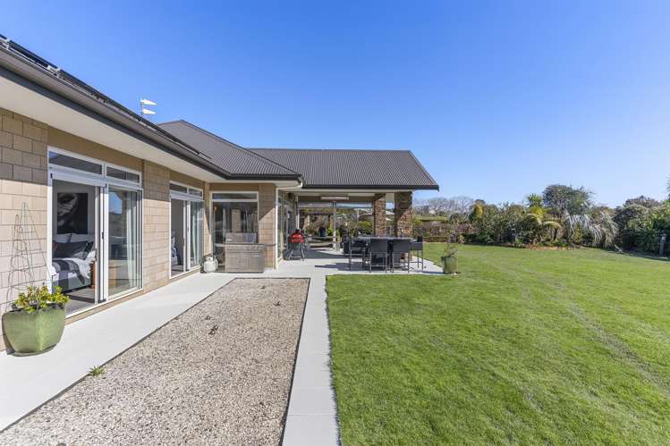 35 Polo Lane Whitford_19