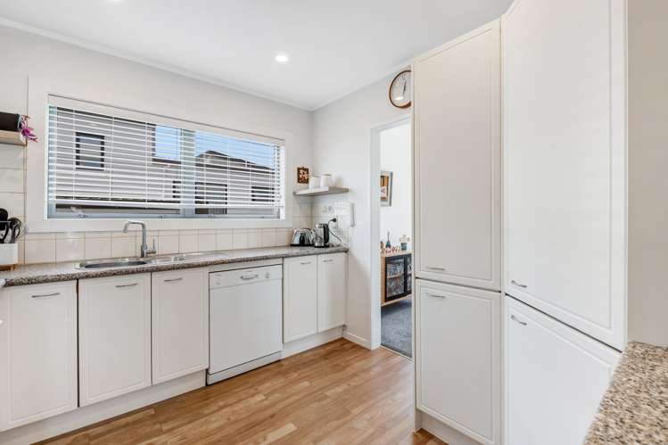 1/2 Pavola Grove Glenfield_9