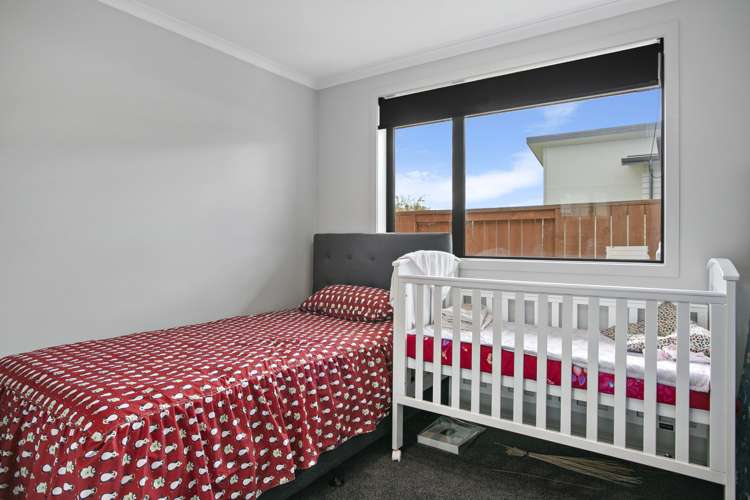 6 Broadcast Lane Rangatira Park_16
