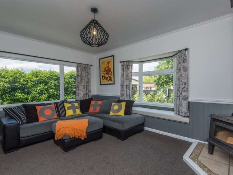 42 Lord Auckland Road Wakefield_6