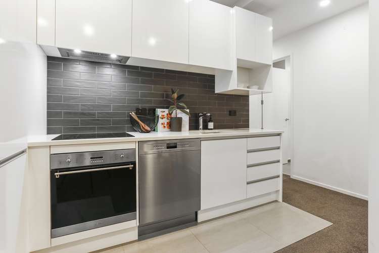 203/1 Sidney Wallingford Way Hobsonville_10