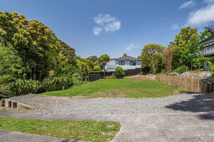 82B Atkinson Road Titirangi_5