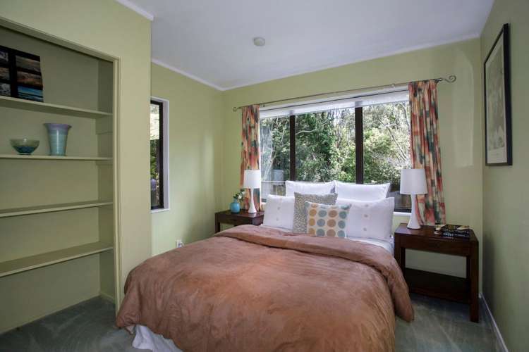 50 Woodfern Crescent Titirangi_13