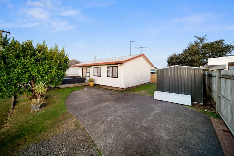 2 Frizell Street Beach Haven_10