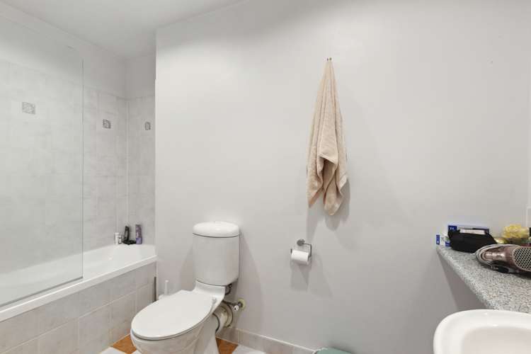 8/22 Ghuznee Street Te Aro_10