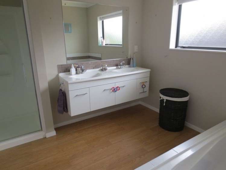 40 Tennyson Avenue Kelvin Grove_13