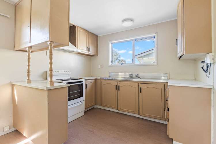 3 Frobisher Way Clendon Park_8