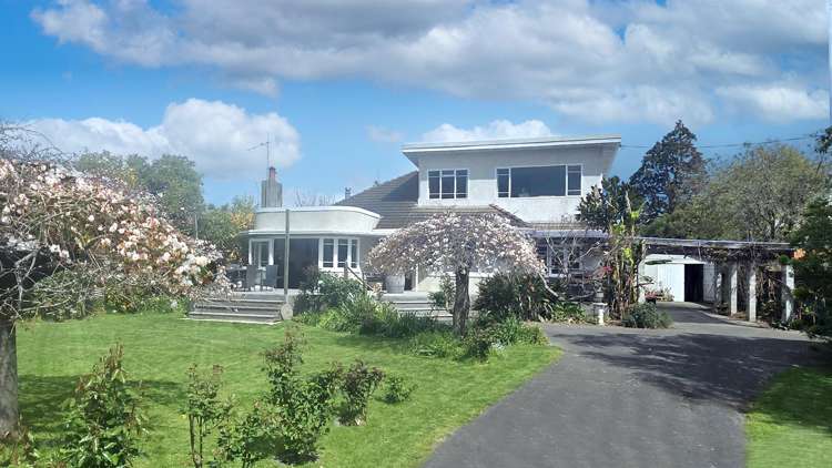 112 Lyndhurst Road_0