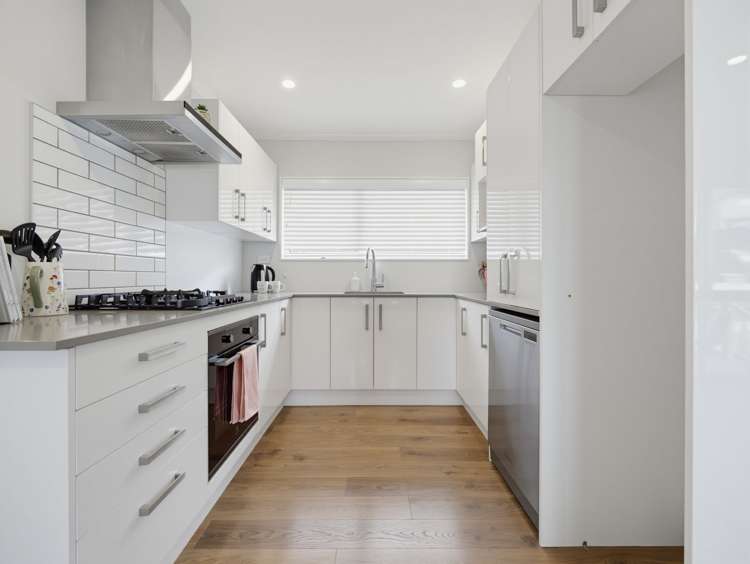 1 Birch Hill Place Dinsdale_11
