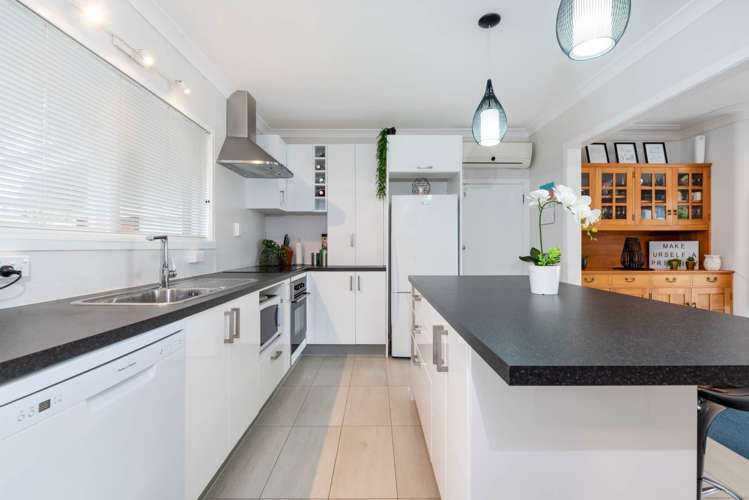 2/33 Butterworth Avenue Opaheke_3