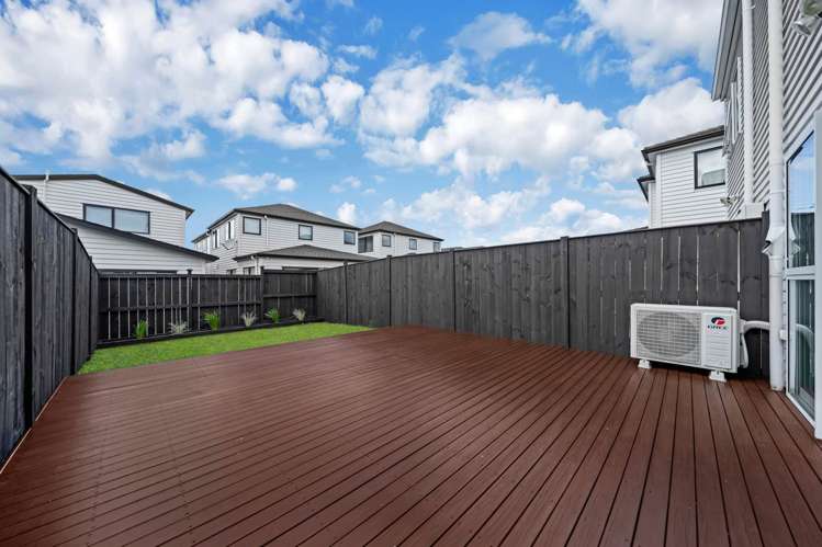 7 Freshland Drive Flat Bush_15