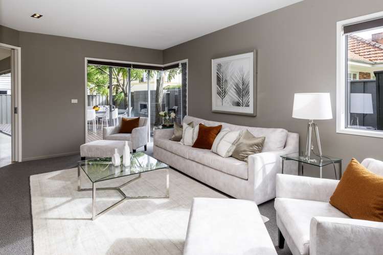 17 Hattaway Avenue Bucklands Beach_11