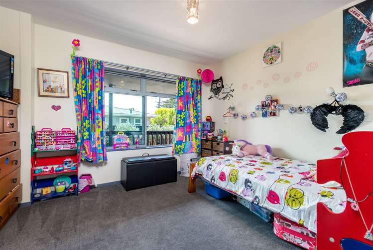 1 Lookout Drive Laingholm_16