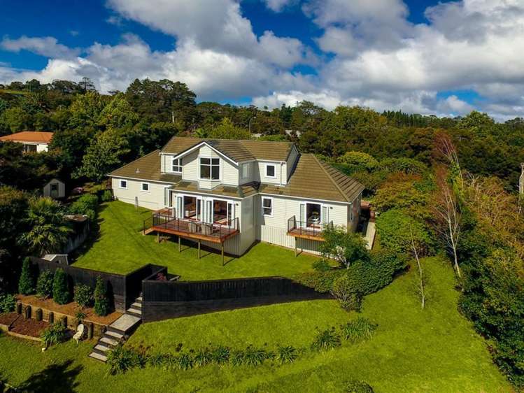 34 Bernard Magnus Lane Greenhithe_15