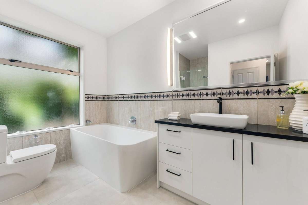 1 Centennial Place_4