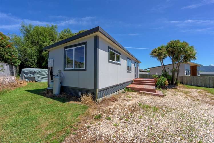 11 Ruataniwha Drive Collingwood_9