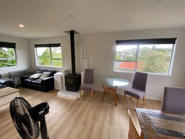 1/28 Mannering Place Hillcrest_2