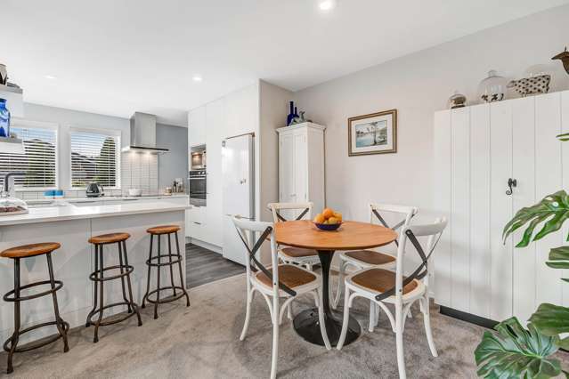 45 The Grove Red Beach_3