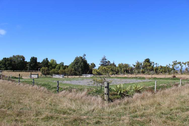 215 Fergusson Road Halcombe_17