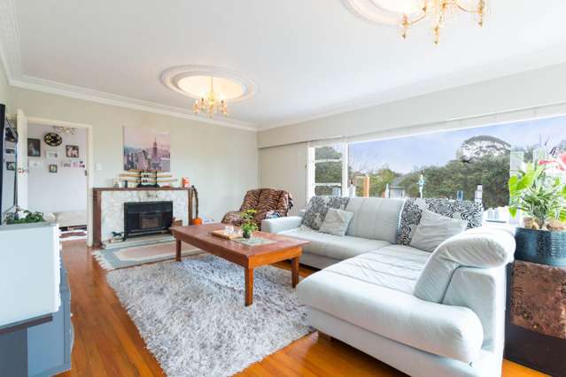 2 Chatsworth Crescent Pakuranga Heights_1