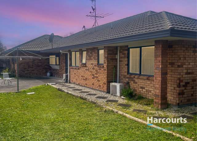 4 Falcarragh Crescent Flat Bush_1