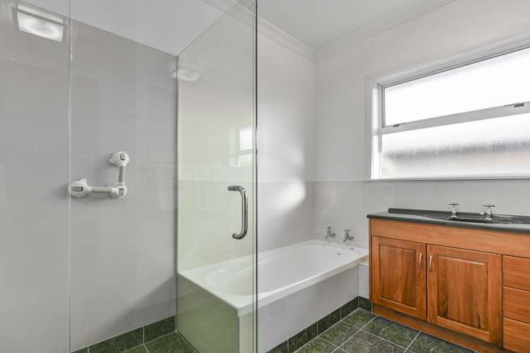 305 Frimley Avenue Frimley_14