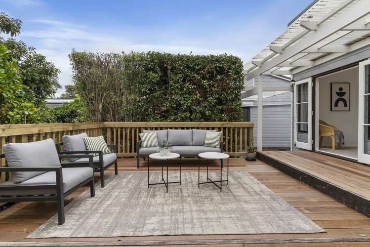 2/114 Landscape Road Mount Eden_6