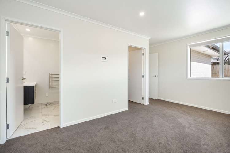 15 Ocean View Rise Ruakaka_6