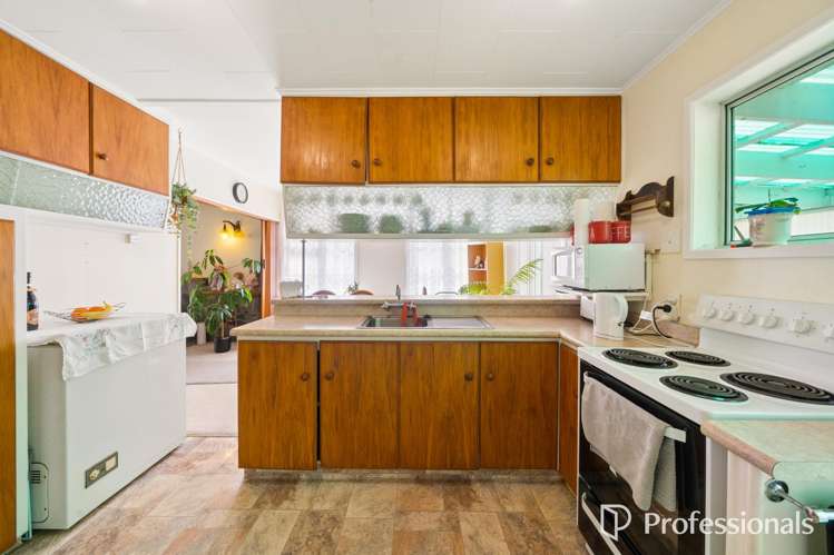 10 Miles Cres Wainuiomata_6