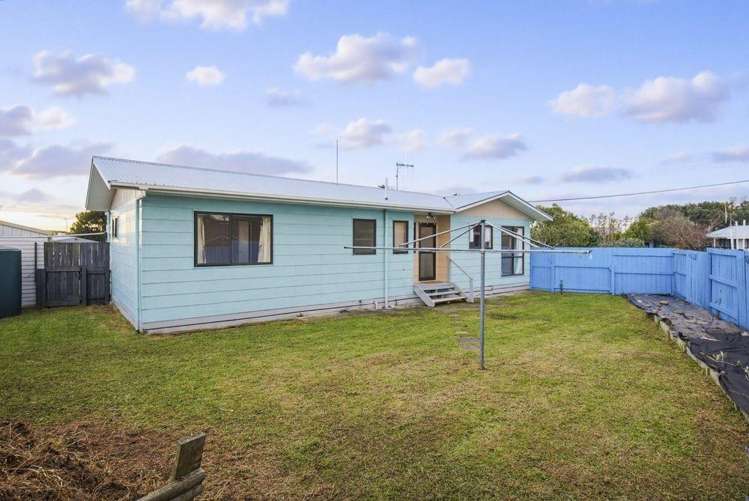  23 Douglas Street Levin_23
