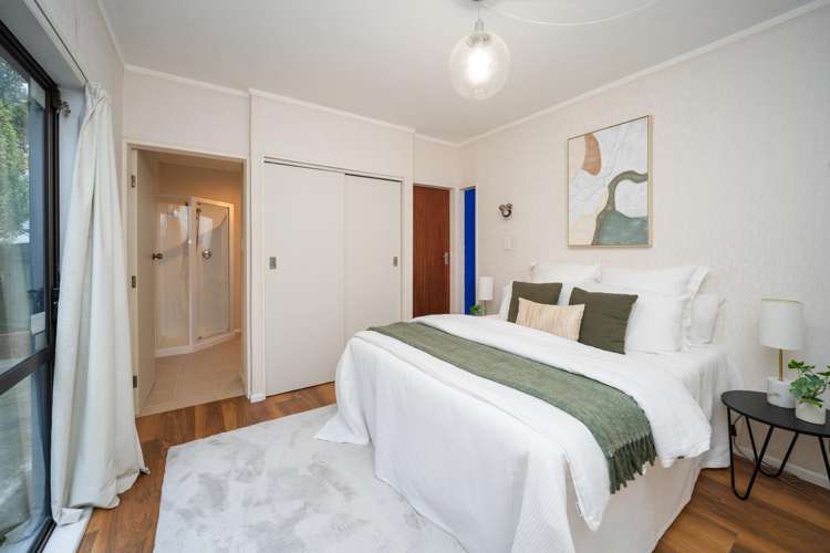 12 Newnham Court Tawa_21