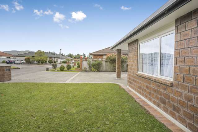 16 Woodland Mews Wainuiomata_3