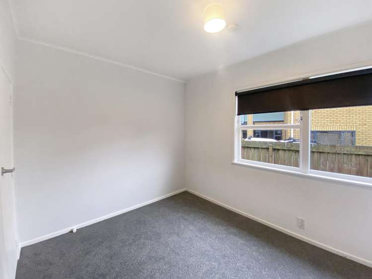 20 Eyre Street Henderson_7
