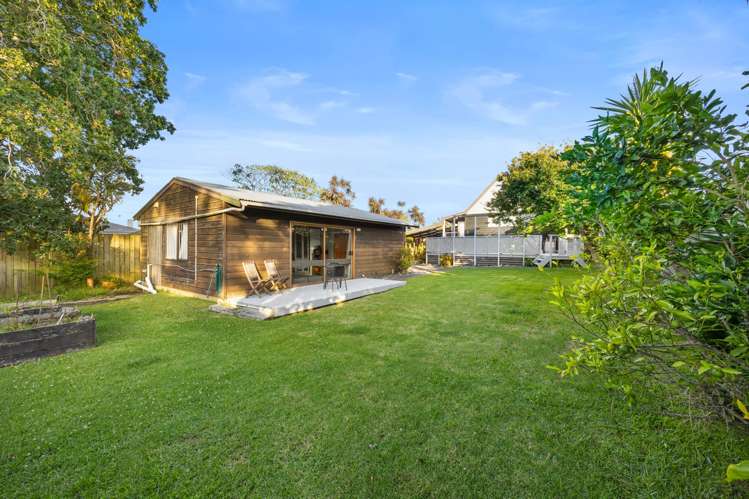 32 Taioma Crescent Te Atatu Peninsula_1