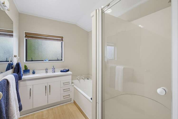 2 Eden Street Levin_16