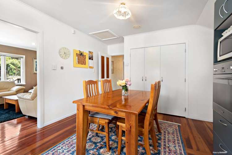 81 Te Atatu Road Te Atatu South_5