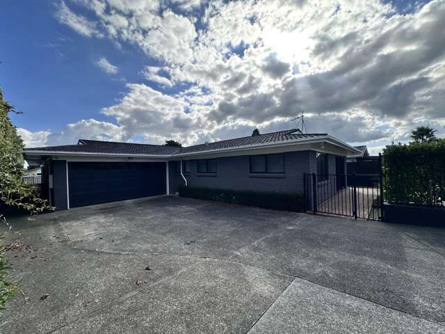 Charming 4-Bedroom Home in Prime Pukekohe Location Ã¢Ãâ¬Ã" Zoned for Top School!