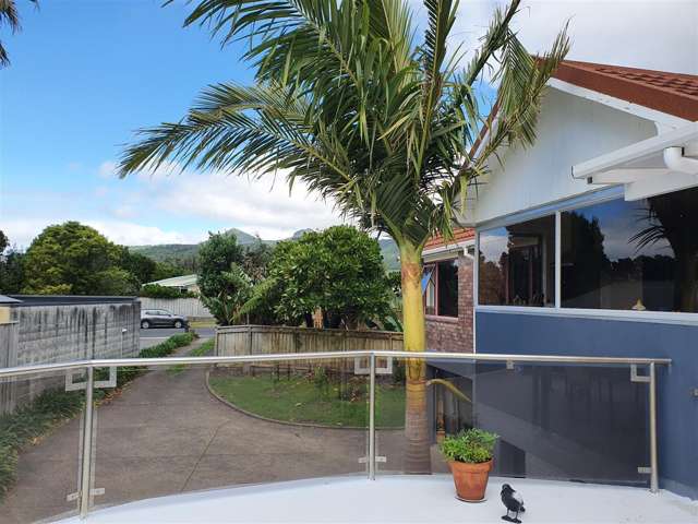 12 Russell Drive Oakura_2