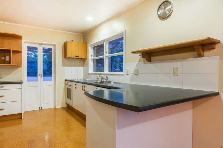 6 Graham Avenue Te Atatu Peninsula_24