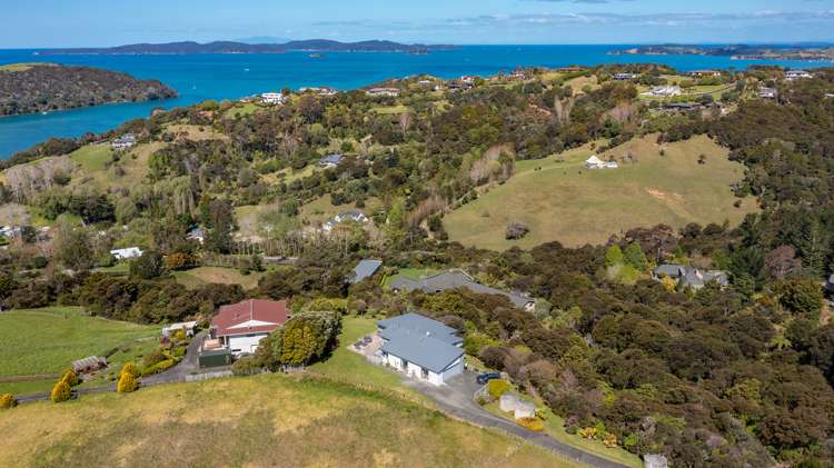 35 Brick Bay Drive Sandspit_14