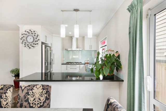 12 Evelina Lane Flat Bush_3