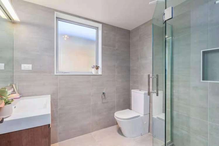 109 Colonial Drive Silverdale_11