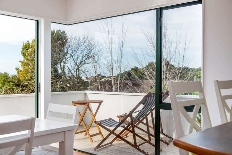 9 Highwood Grove Torbay_9