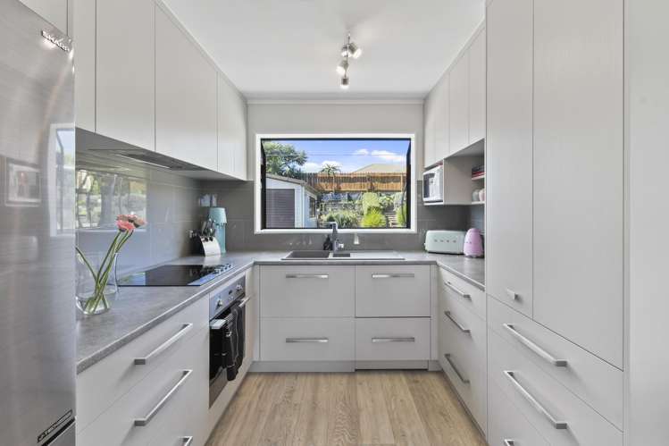 34 Bluewater Place Wattle Downs_7