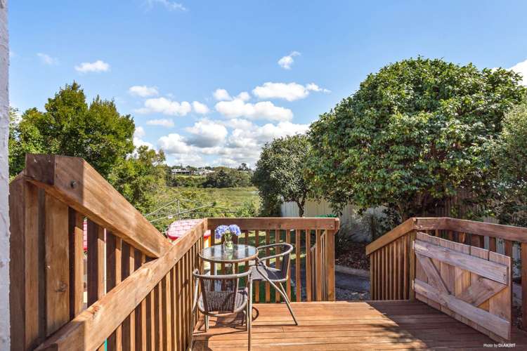 16 Kiernan Place Kelston_5