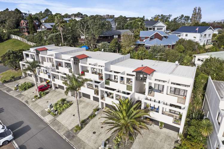 12/8 Monte Cassino Place Birkdale_13