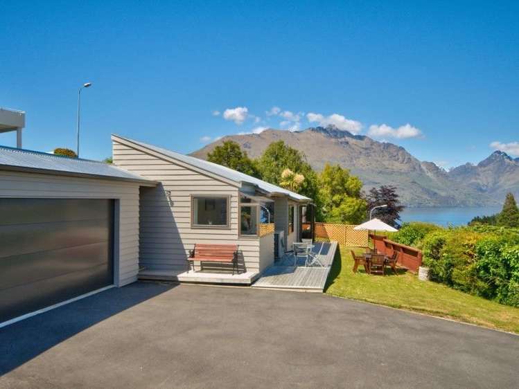 5 York Street Queenstown_22