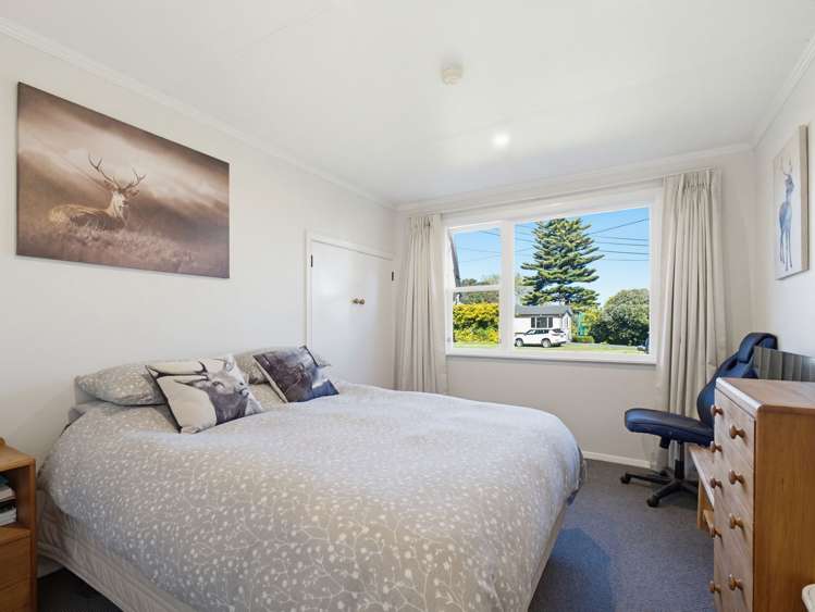 43 Norfolk Crescent Feilding_17